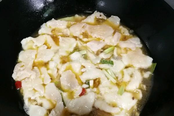酸汤巴沙鱼的做法图解6