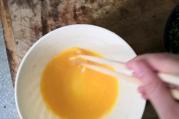 白菜炒鸡蛋的做法图解2
