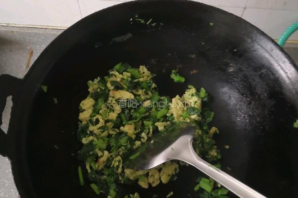 白菜炒鸡蛋的做法图解5
