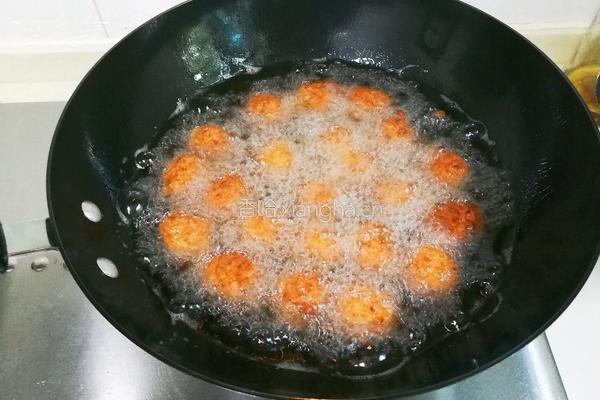 金灿灿的肉圆的做法图解15