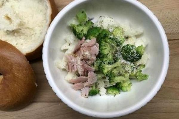 青花菜火腿烤贝果 不爆卡伪咸派的做法图解3