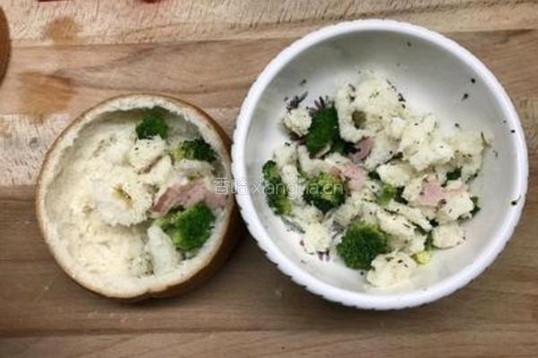 青花菜火腿烤贝果 不爆卡伪咸派的做法图解4