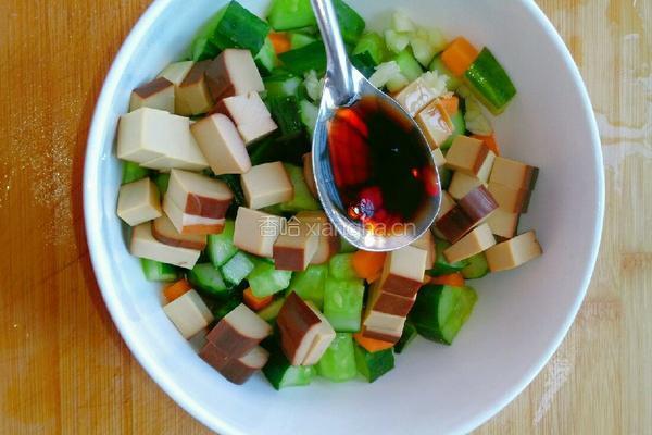 黄瓜拌豆干的做法图解7