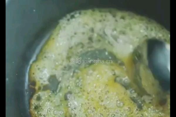 焦糖奶茶的做法图解3