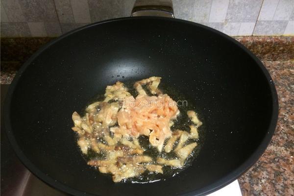 韭菜豆干炒鸡肉的做法图解6
