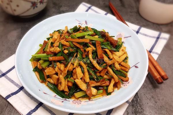韭菜豆干炒鸡肉的做法图解12