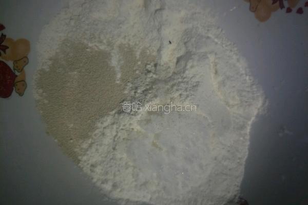 家常披萨的做法图解2