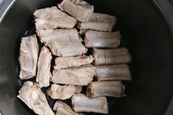 香姑玉米排骨汤的做法图解10