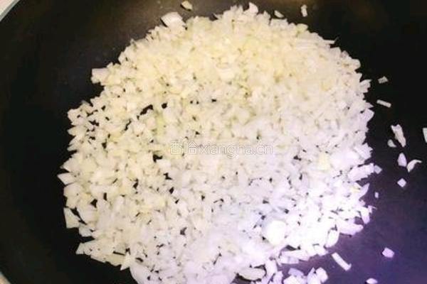 给新手的超简单料理［辣酱浓起司顿饭］的做法图解3