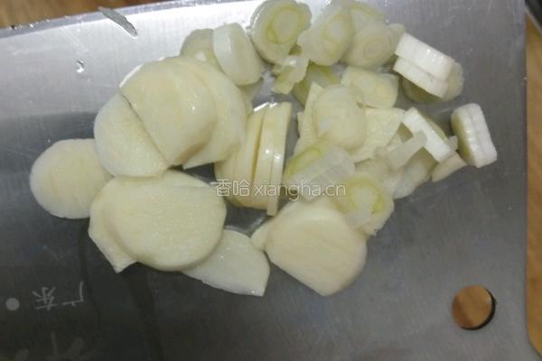 菜花炒肉的做法图解2