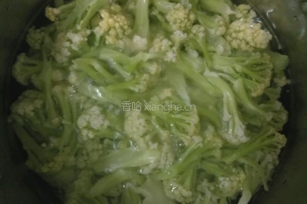 菜花炒肉的做法图解4