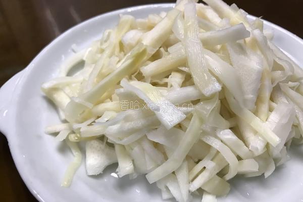素炒开胃酸笋的做法图解1