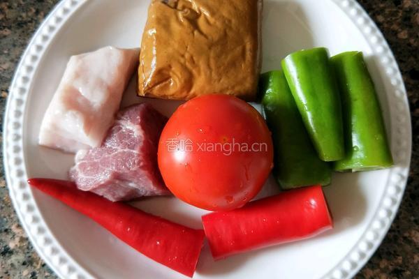 香干炒肉的做法图解1