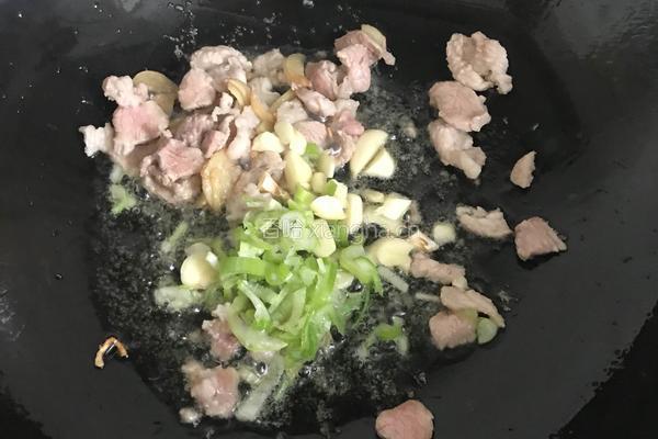 肉酱西葫芦的做法图解3