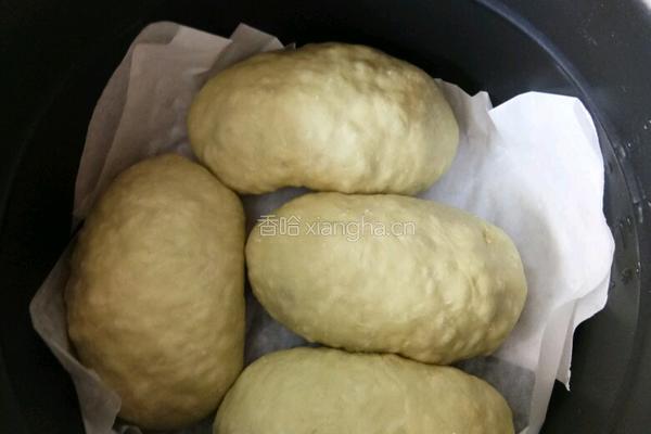 电饭锅版抹茶麻薯欧包的做法图解4