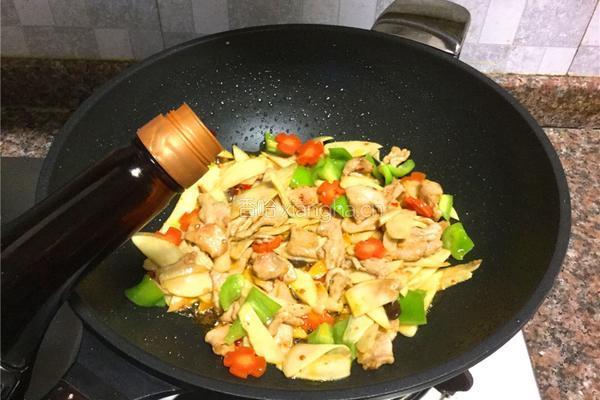 茭白炒肉的做法图解12