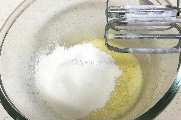 巧克力双色蛋糕卷的做法图解11