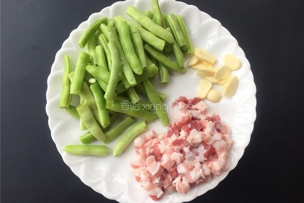 芽菜四季豆的做法图解2