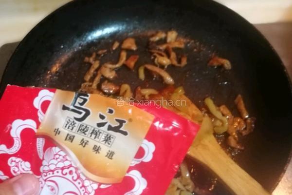 榨菜肉丝盖面的做法图解4