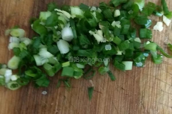 韭菜猪肉粉丝鸡蛋水饺的做法图解4