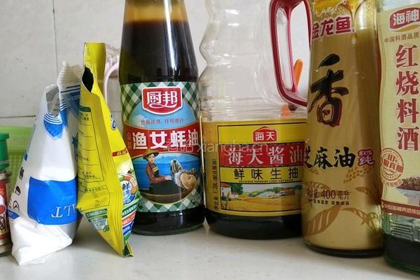 韭菜猪肉粉丝鸡蛋水饺的做法图解6