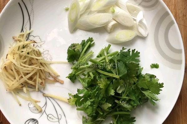 河南传统羊肉炝锅面的做法图解2