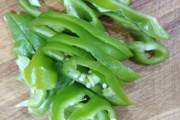 辣椒炒土豆丝的做法图解2