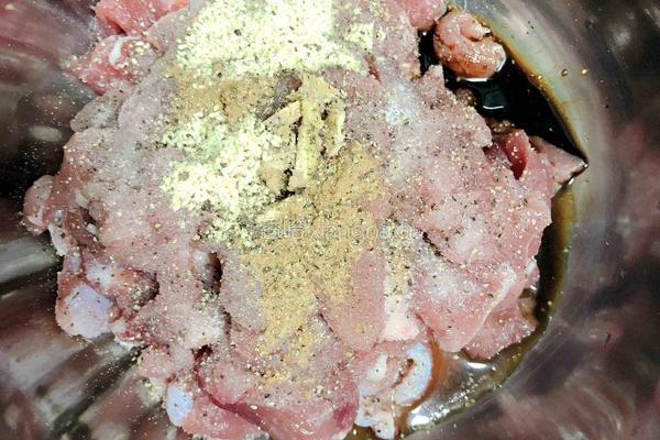 香炸小酥肉的做法图解3