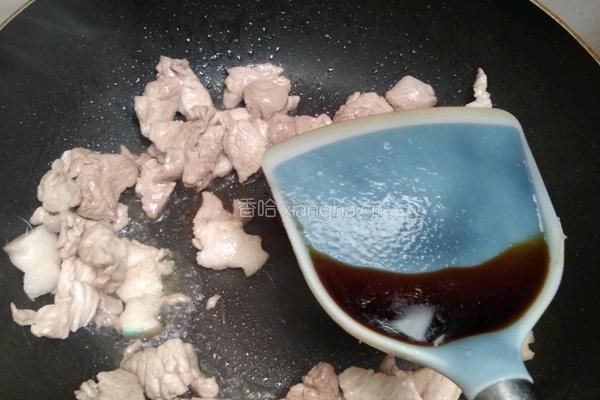 猪肉炒芹菜的做法图解6