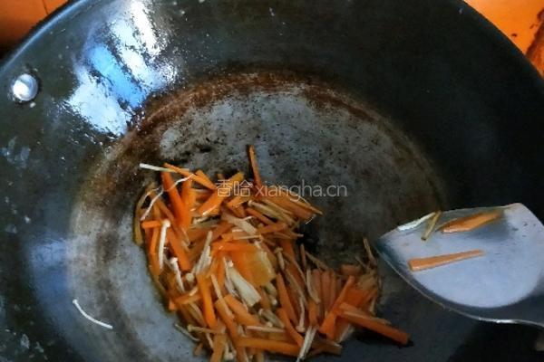 金针茹胡萝卜汤(素的做法图解6