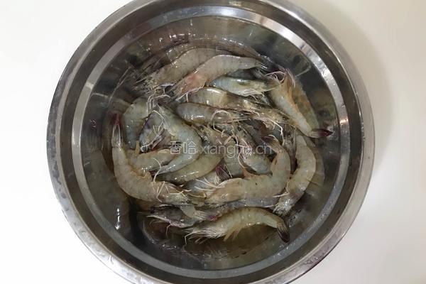 白灼虾的做法图解2