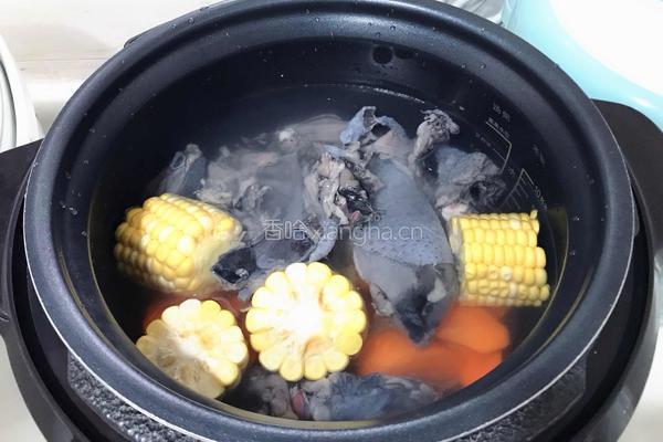 乌鸡汤的做法图解3