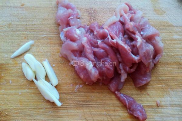 苦瓜炒肉的做法图解3