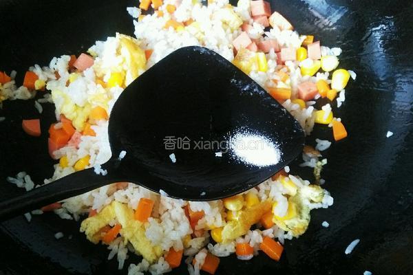 胡萝卜玉米蛋炒饭的做法图解8