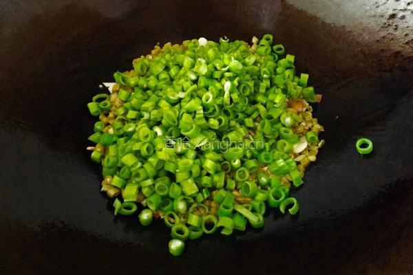 空心菜梗炒泡豇豆的做法图解9