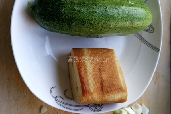 沙拉汁拌菜的做法图解1
