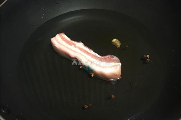 三色回锅肉的做法图解2