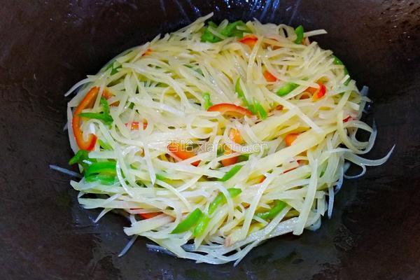 双椒土豆丝的做法图解13