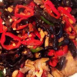 木耳炒肉的做法[图]