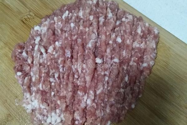 香菇酿肉丸子的做法图解3