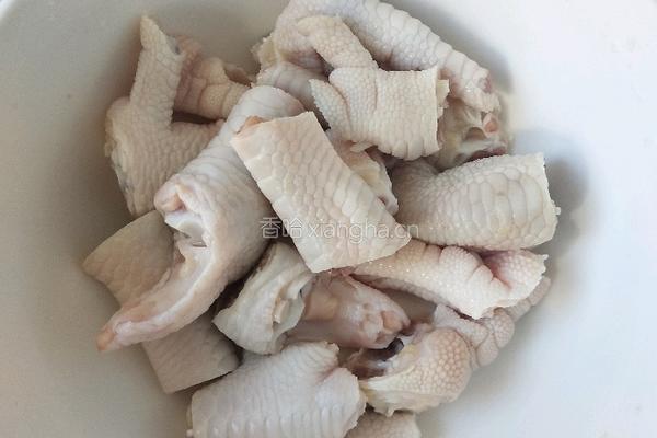 肉蟹煲的做法图解2