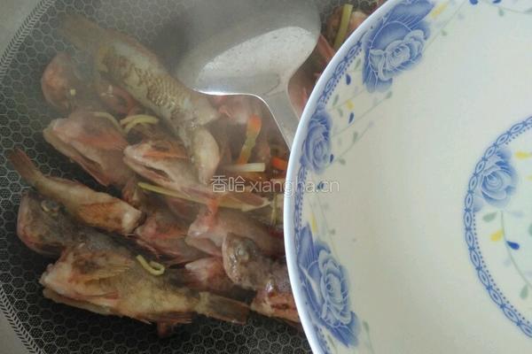 椒香杂鱼的做法图解4