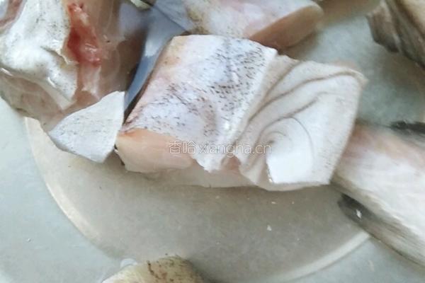 家常炖鲅鱼的做法图解1