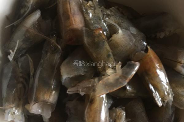 虾肉高汤（海鲜火锅汤底、煮馄饨）的做法图解1