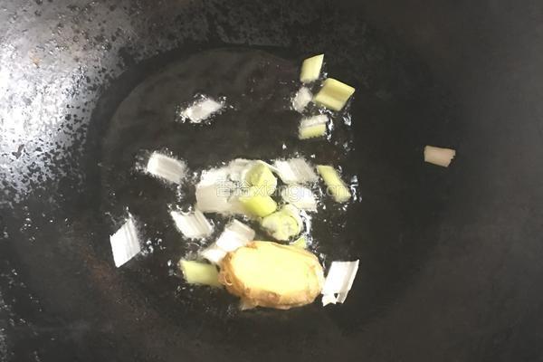 虾肉高汤（海鲜火锅汤底、煮馄饨）的做法图解2