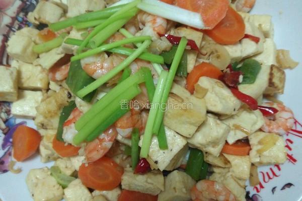 鲜虾干贝焖豆腐的做法图解7