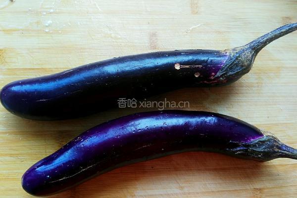 鱼香茄子的做法图解1