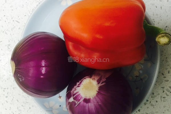洋葱炒牛肉的做法图解1