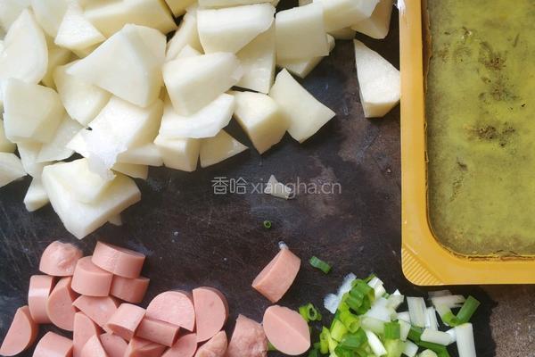 咖喱土豆的做法图解1