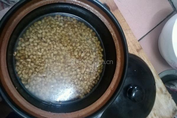 焖黄豆的做法图解3